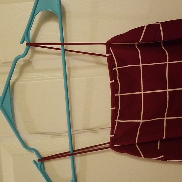 Red and white box design dress, brand new, no flaws - Picture 2 of 4